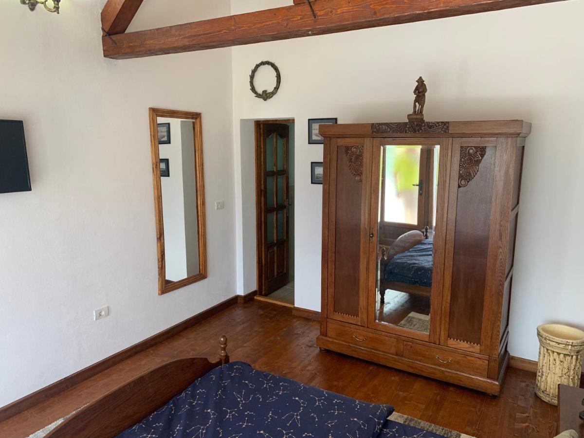 Casa Romana Ieşelniţa Extérieur photo