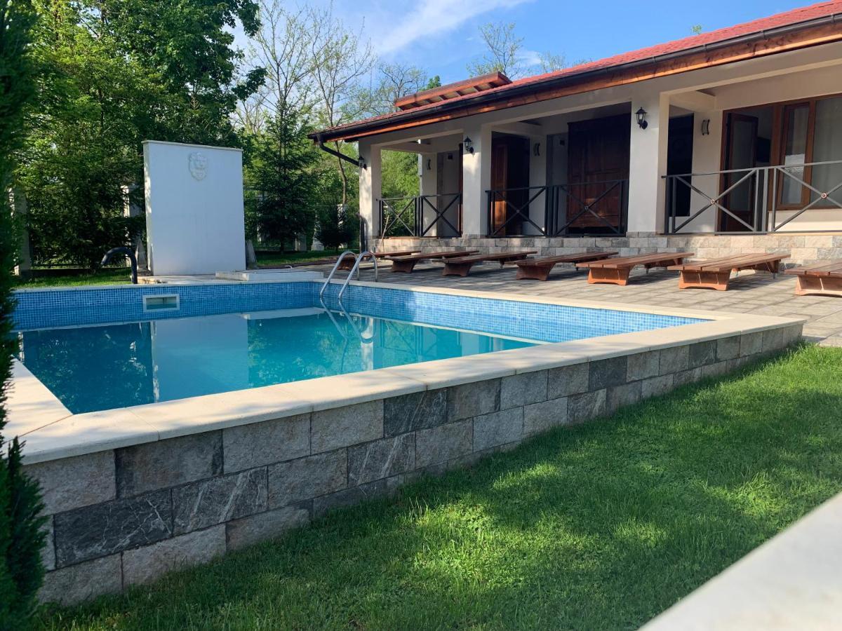 Casa Romana Ieşelniţa Extérieur photo