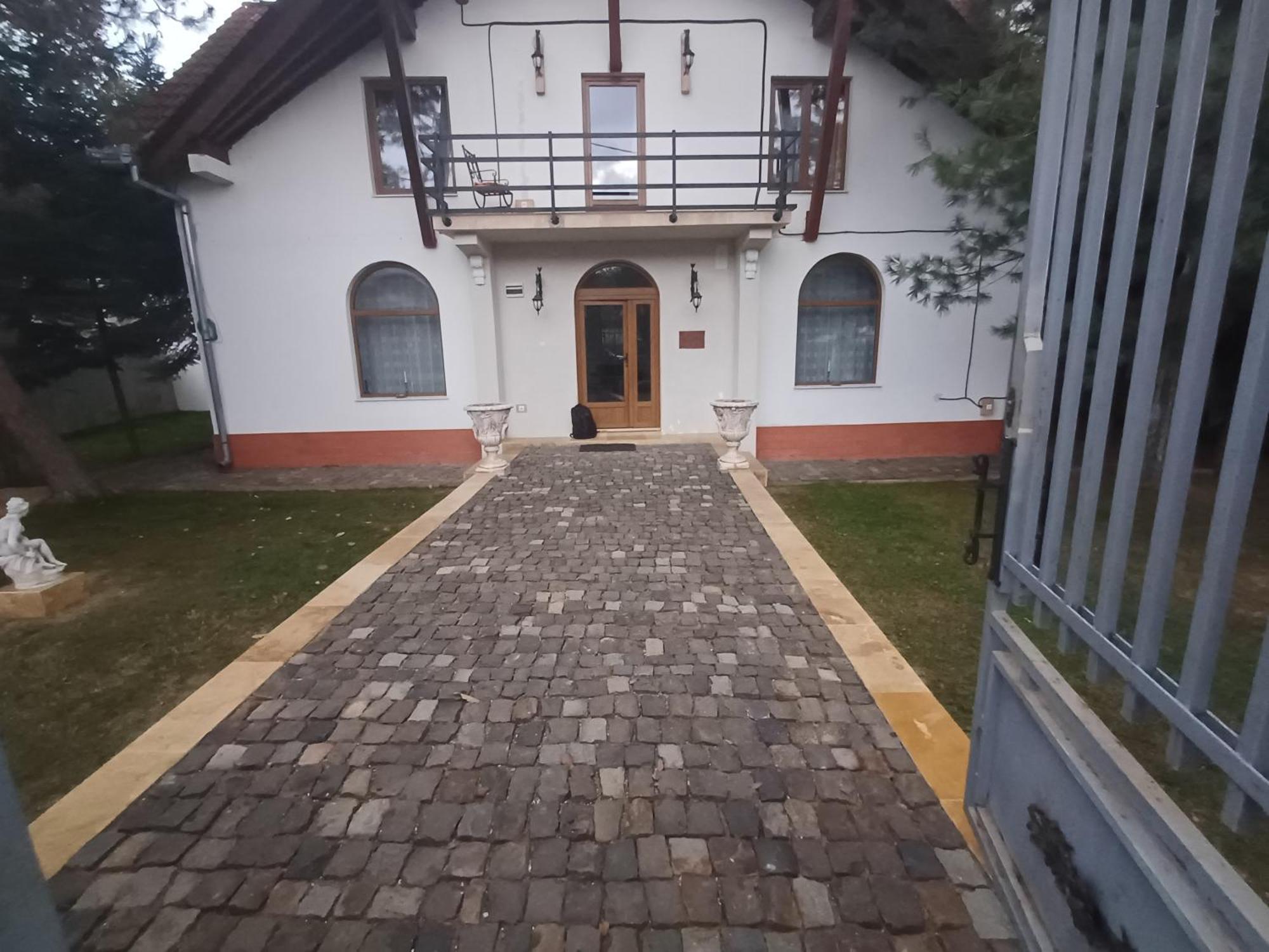 Casa Romana Ieşelniţa Extérieur photo